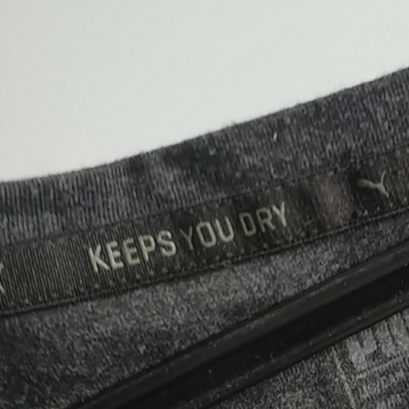 Puma t shirt - Picture 2 of 3